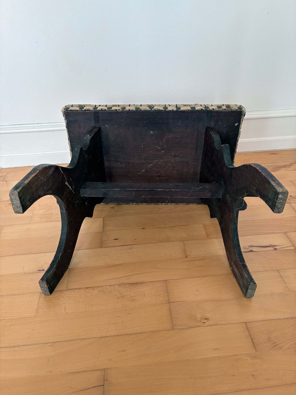 photo vinterior Antique Rustic Spanish Small Entryway Bench