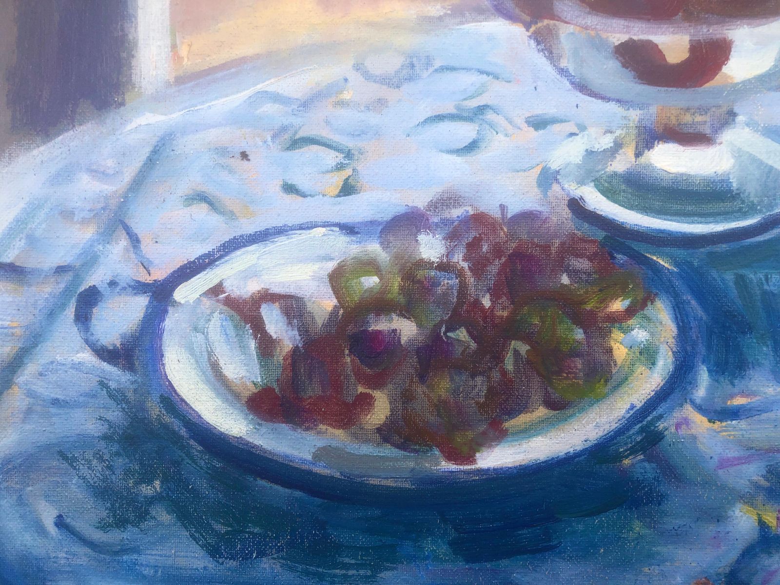 Rafael Duran Benet, Nature morte méditerranéenne au linge de table bleu, fruits et vue sur jardin, huile sur toile, vers 2000 photo vinterior