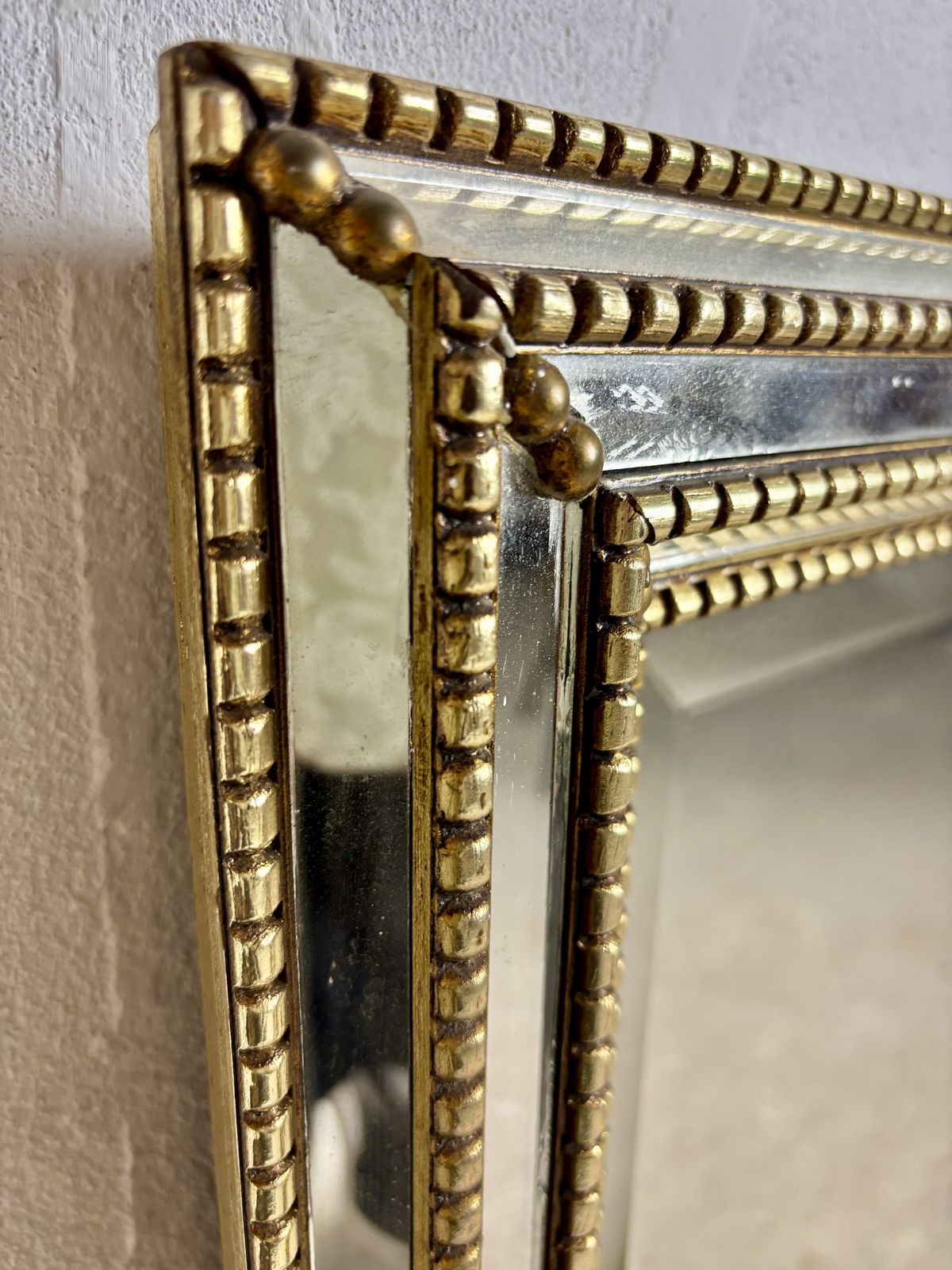 photo furniture Wandspiegel Met Messing Frame En Geslepen Glas, Midden 20e Eeuw