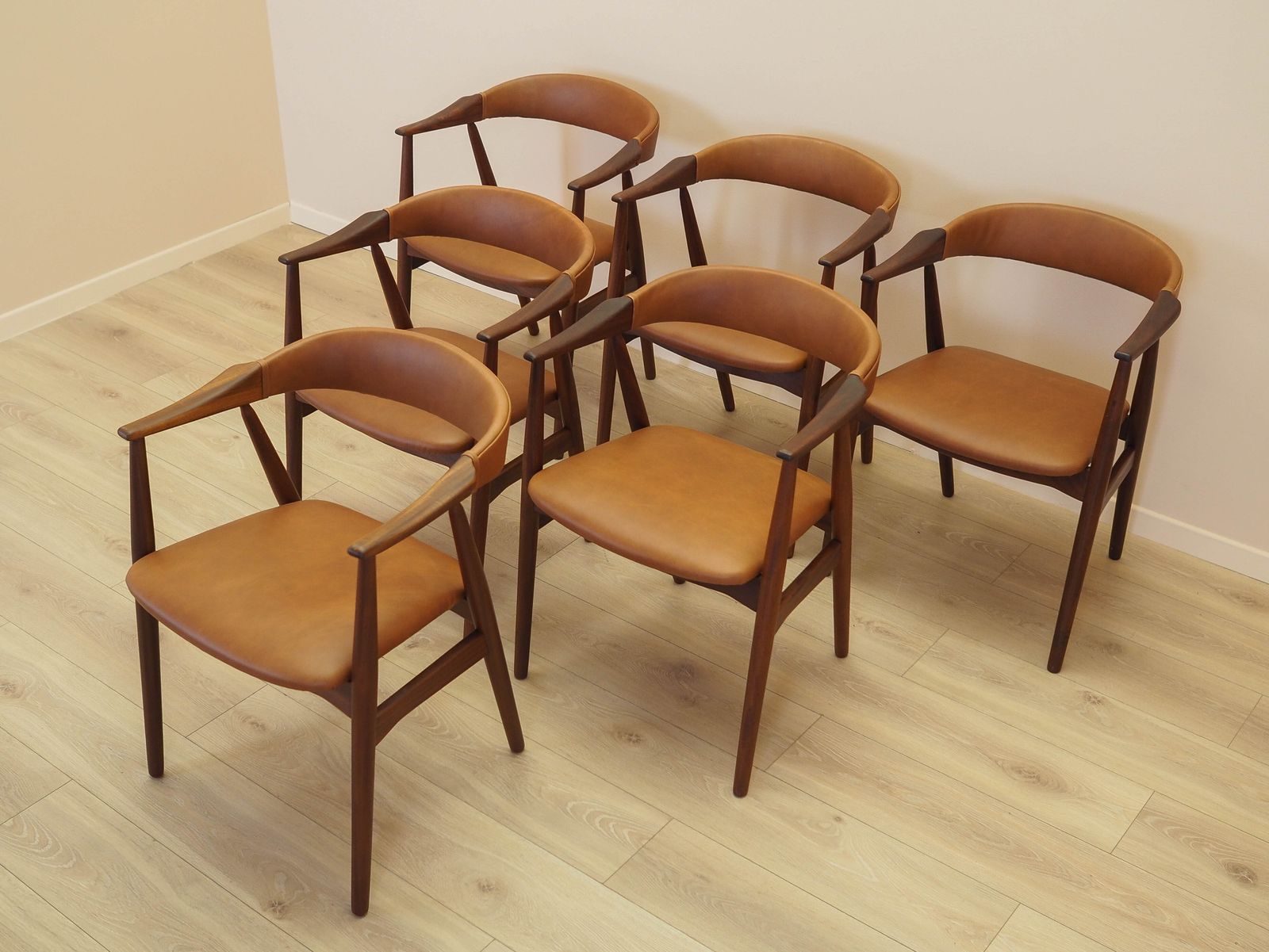 Set van zes teakhouten stoelen, Deens design, jaren 1970, gemaakt in Denemarken photo Meubels