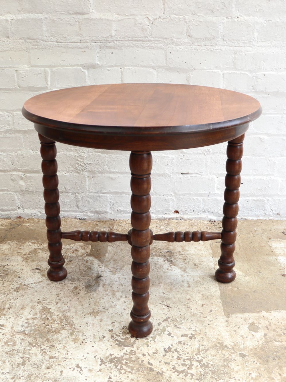 photo furniture Vintage French Bobbin Table
