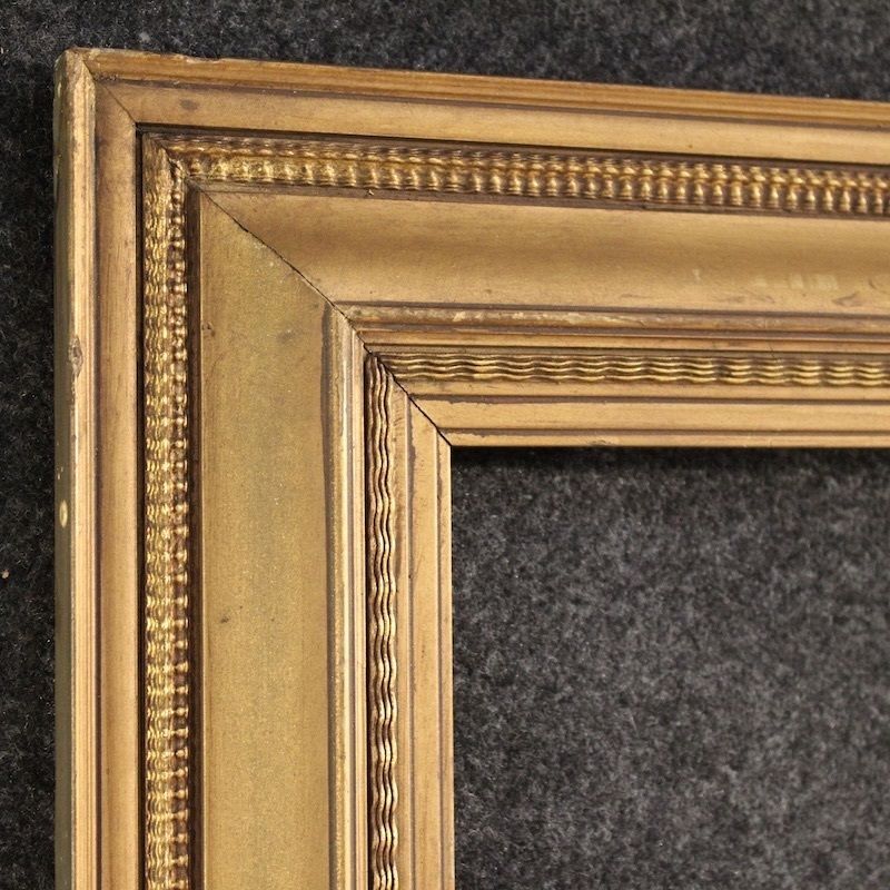 Woonaccessoires 20e-eeuwse Italiaanse vergulde houten lijst met gips photo