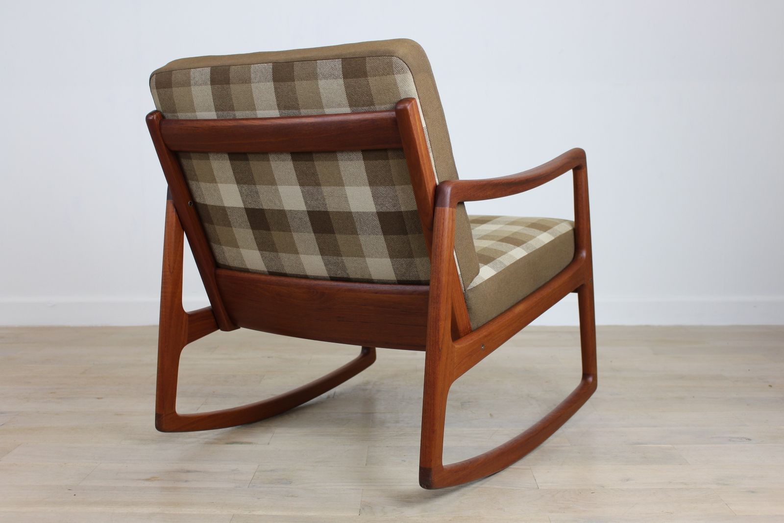 Teak Rocking Chair Fd120 By Ole Wanscher photo for sale