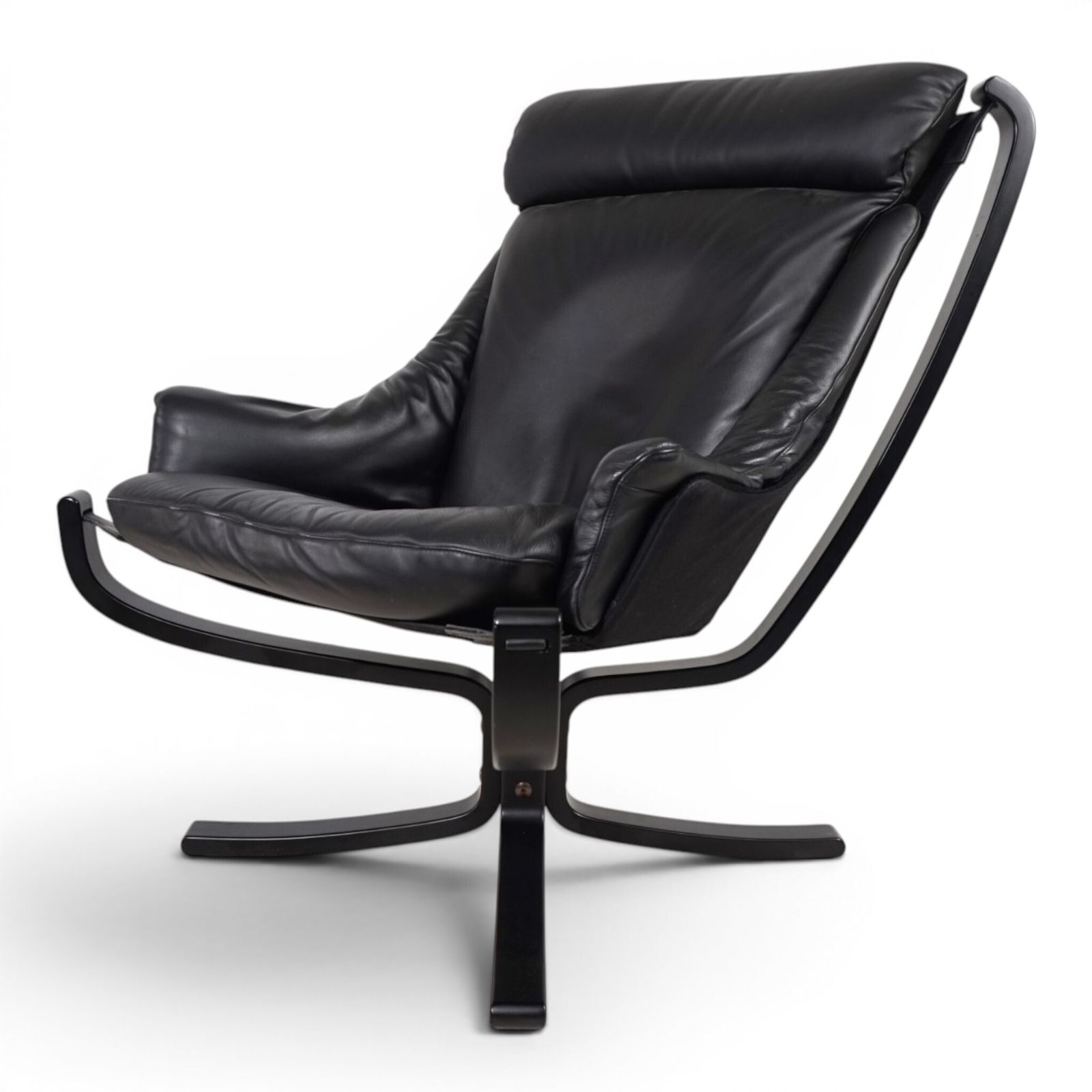 Poltrona Frau Viking Leather Lounge Chair door Sigurd Ressell, 1970 photo vinterior