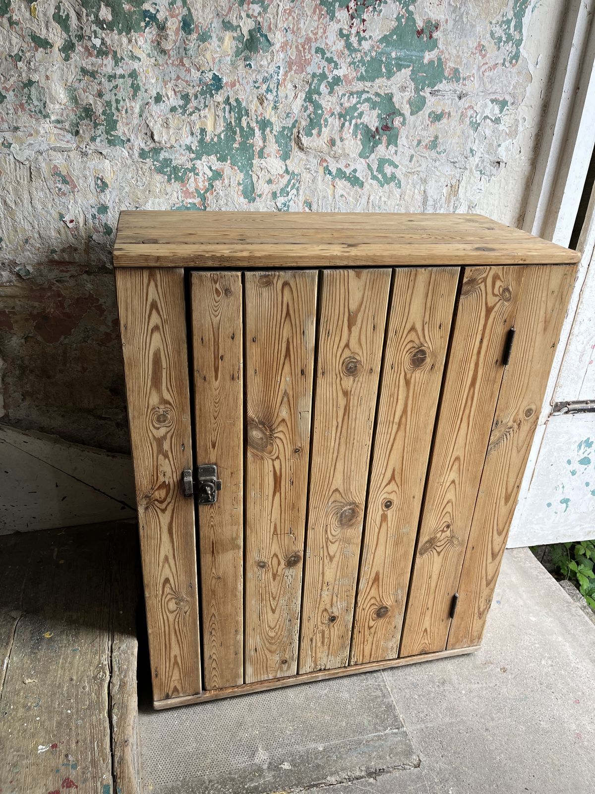Small Victorian Pine Cupboard, 1800s