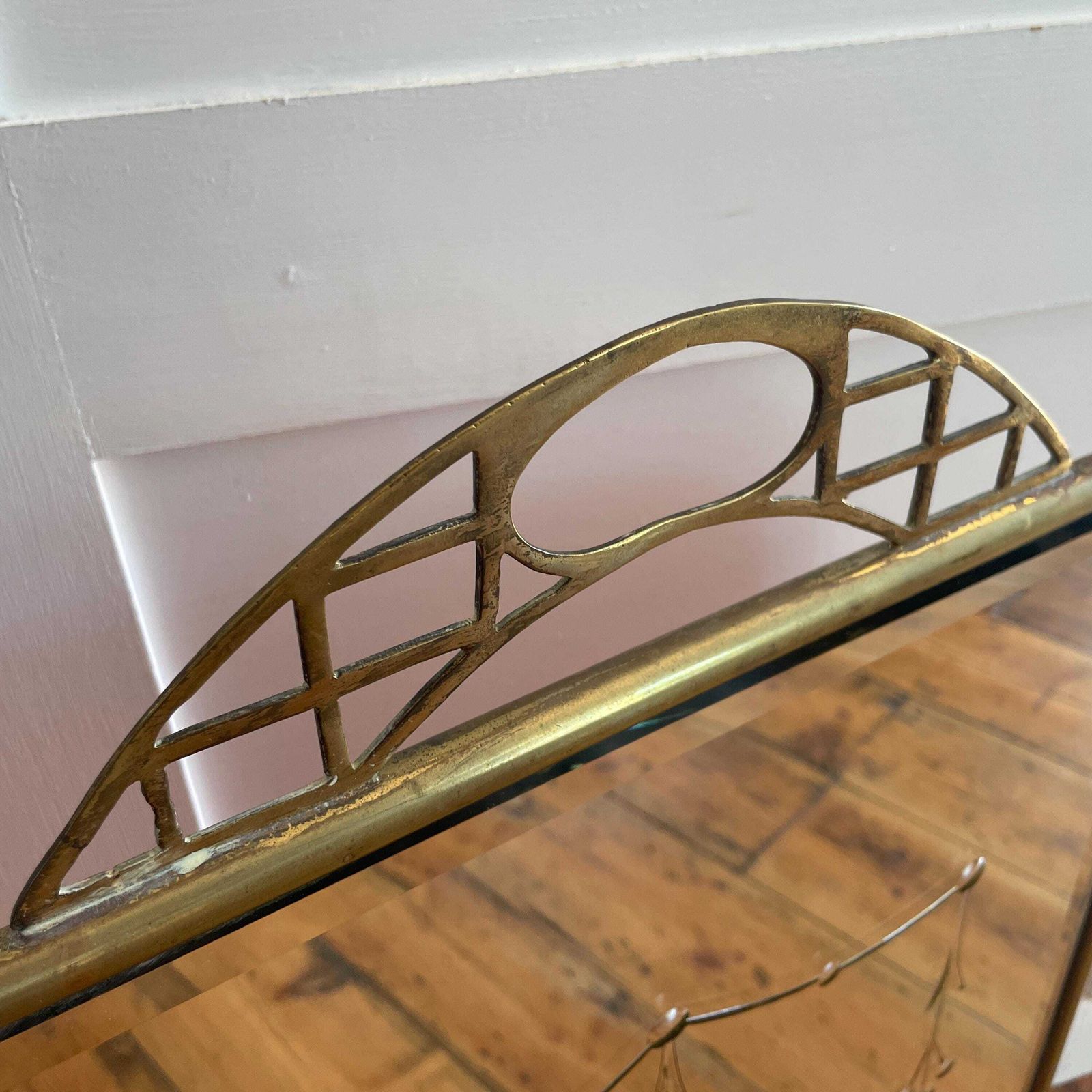 Art Nouveau Antique Fireguard Fireplace Screen Gold Brass Metal Frame Vintage Fire Guard Mirror Victorian Ornate Freestanding Detail Pattern photo Home Fixtures
