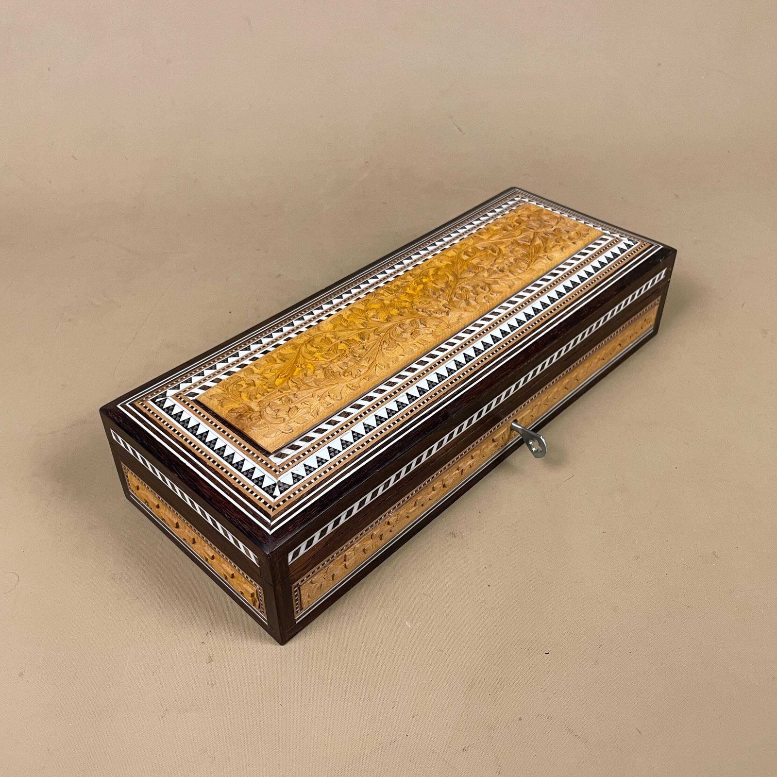 Hand Carved Wooden Box Floral Patterned Design Vintage Storage Trinket Jewellery Decorative Carved Keepsake Box Antique Rectangle Wood Key photo Home Decor