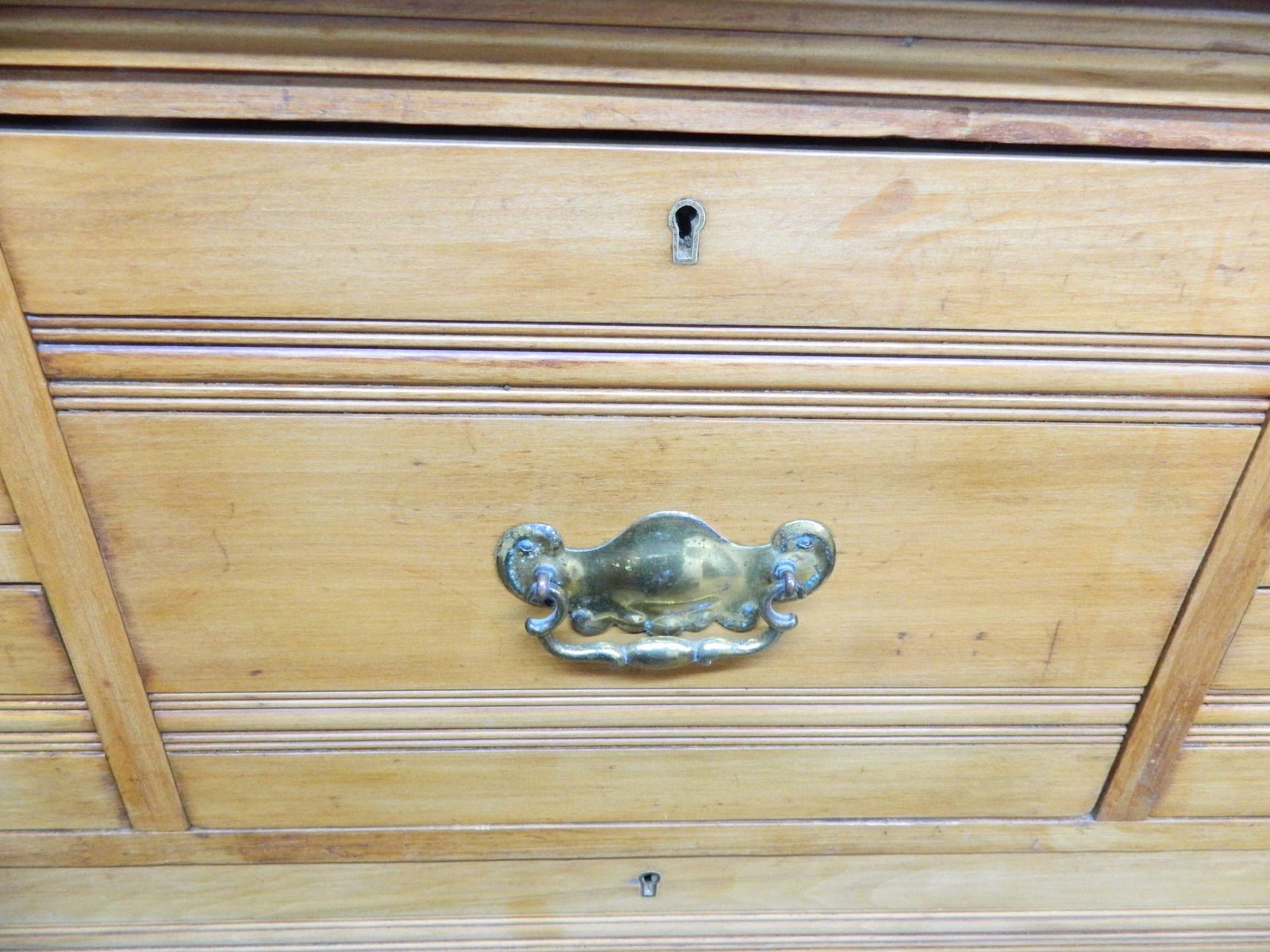 photo vinterior Edwardian Satin Walnut Large Chest Of Drawers