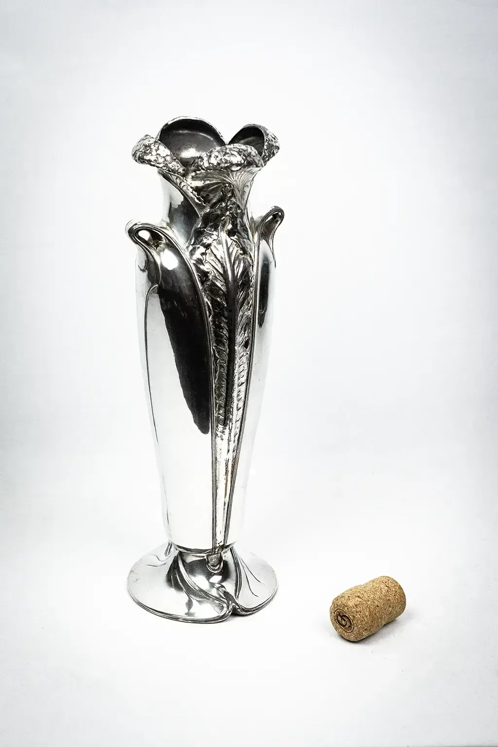 Silver Plated Metal Umbelle Vase — Art Nouveau Gallia Collection, Christofle, 1904 photo vintage