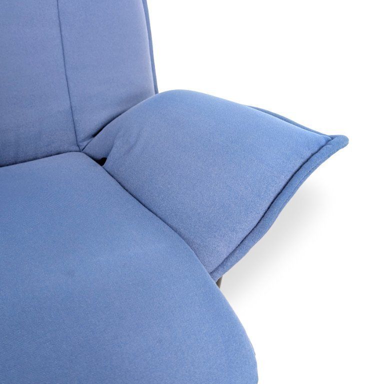 Mobilier Canapé Cassina Veranda en tissu bleu, par Vico Magistretti photo