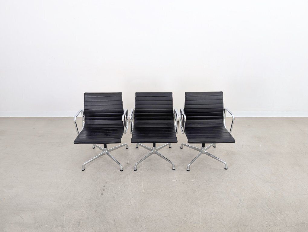 Vitra Charles And Ray Eames Stoel Ea 108 Leer Zwart – Set Van 3 photo Meubels