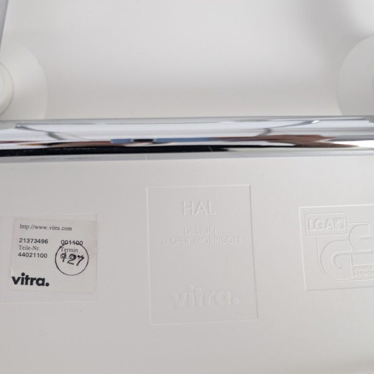 Meubels Set van 4 Vitra Hal Re barkrukken, keukenversie, Jasper Morrison photo