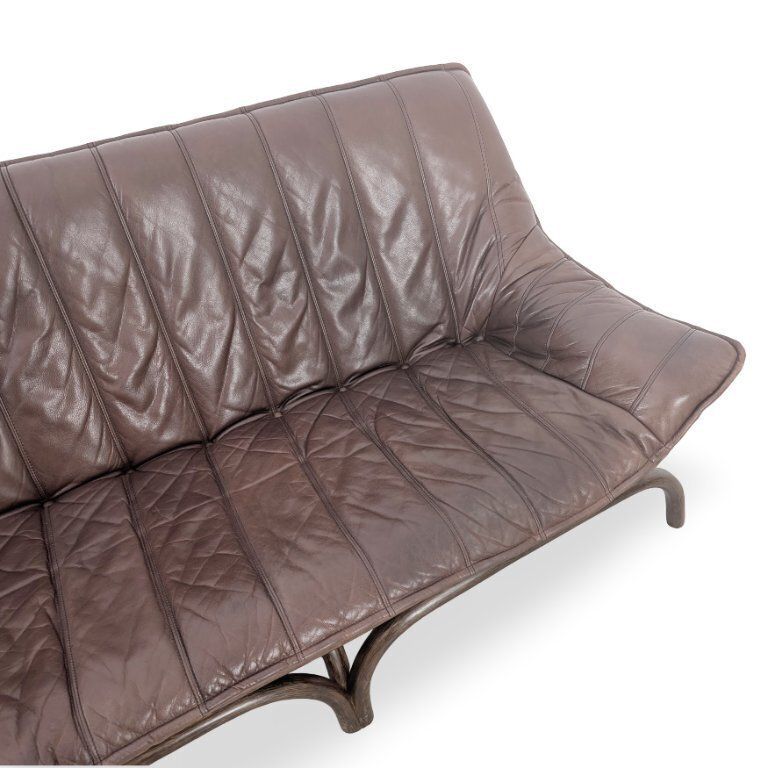 Italiaanse Mid-Century bank – bamboe design, bruin leer photo vinterior