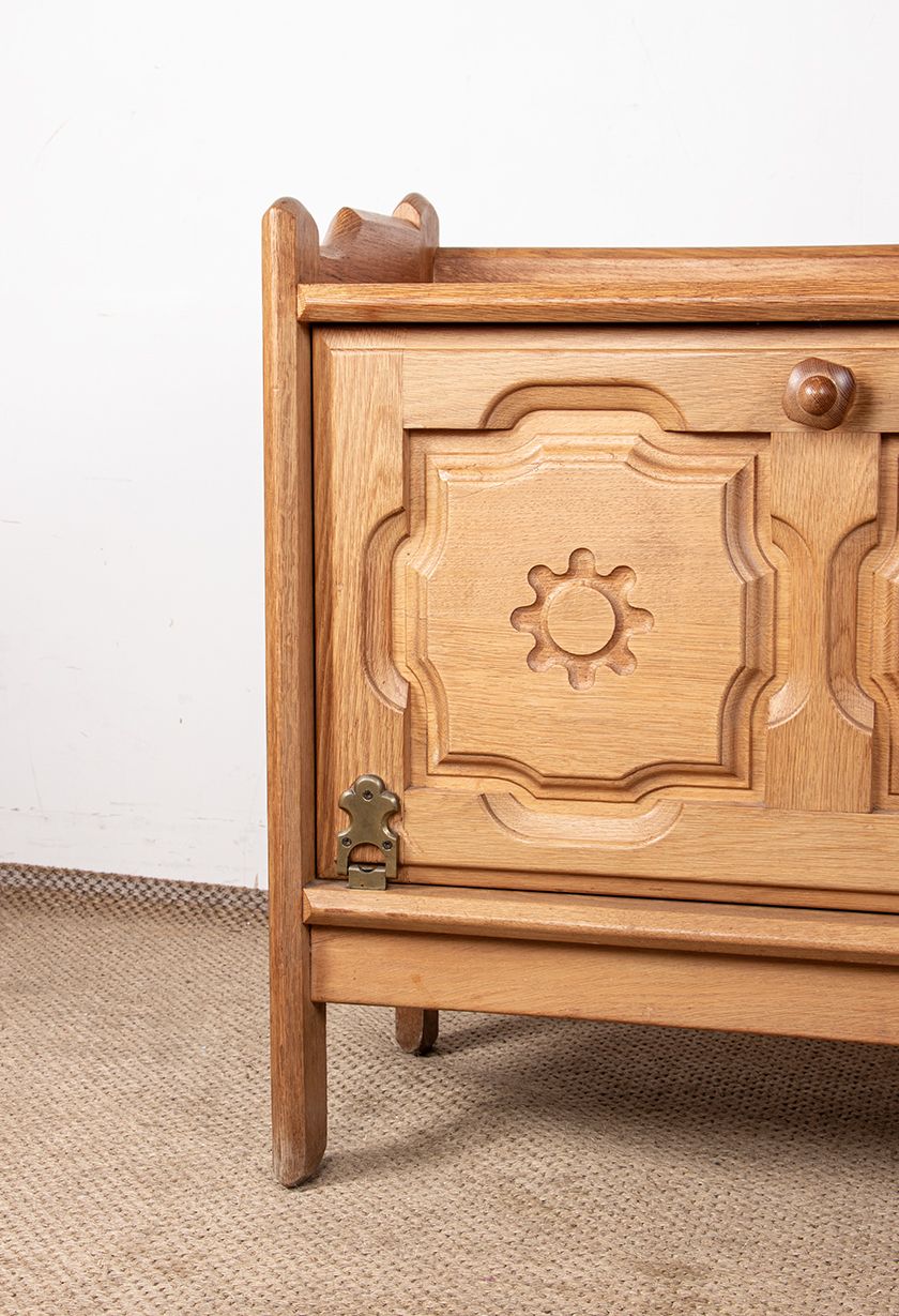 Oak Sideboard By Guillerme And Chambron For Votre Maison 1960. photo vinterior