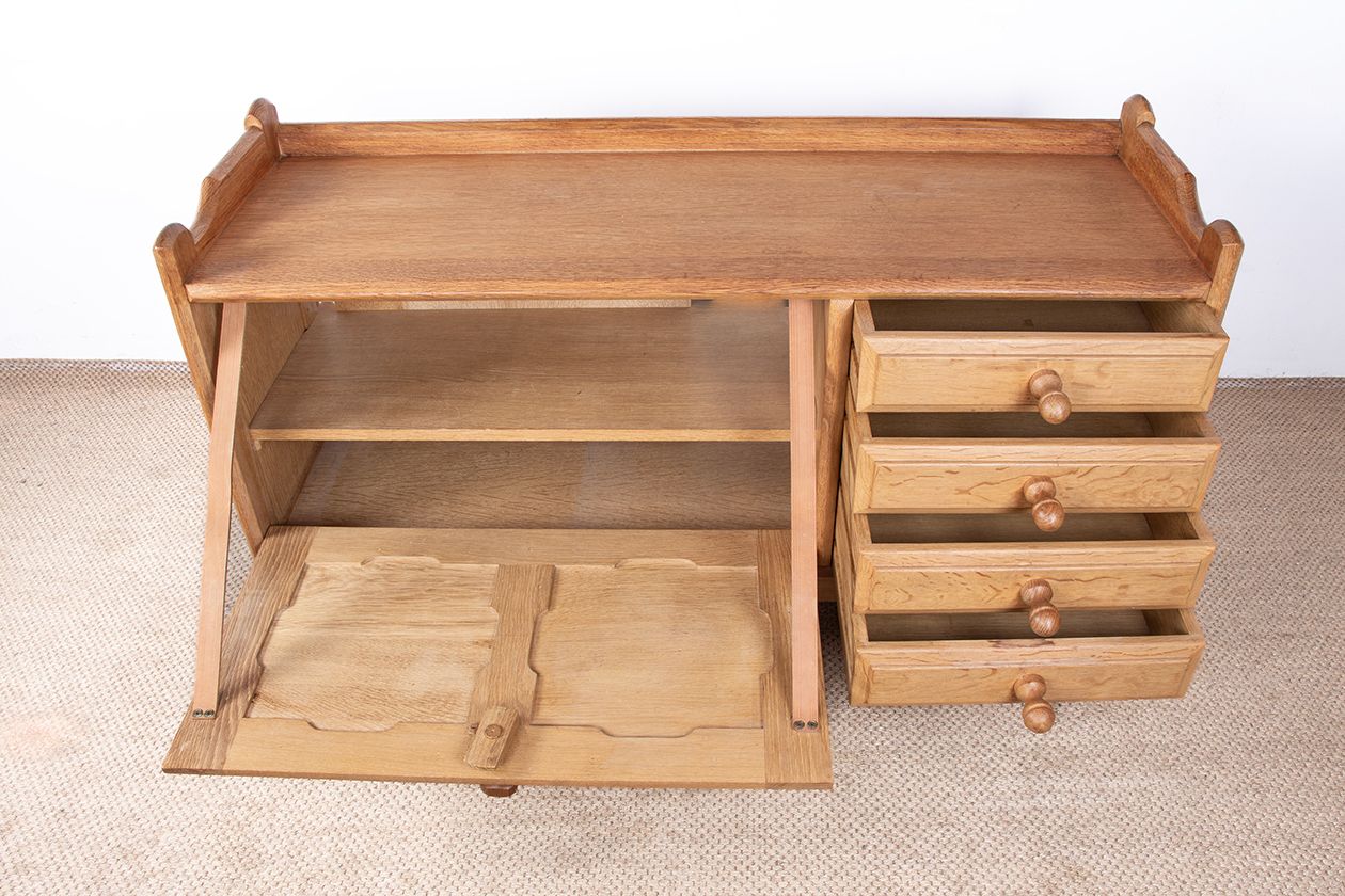 photo vintage Oak Sideboard By Guillerme And Chambron For Votre Maison 1960.
