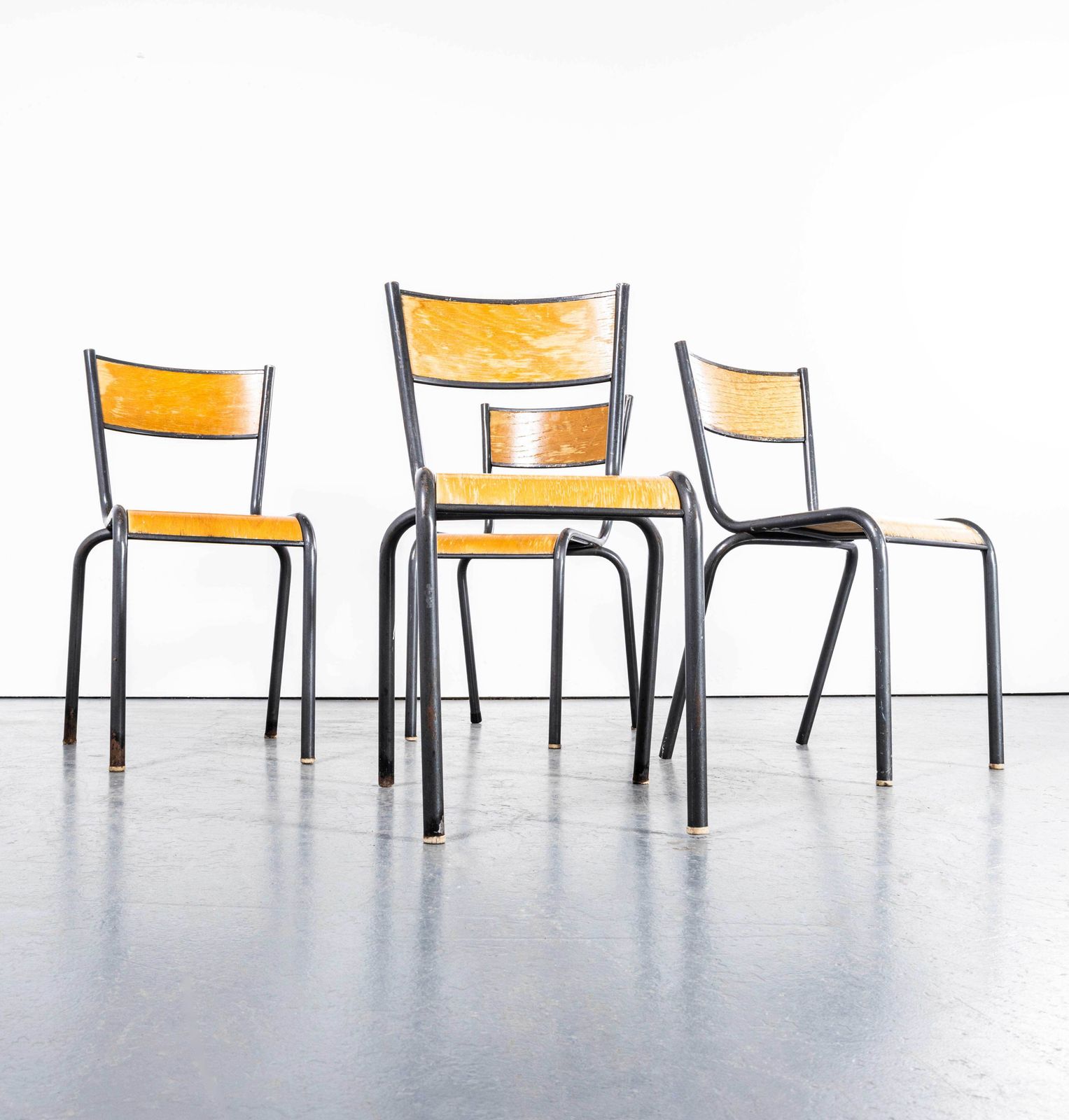 1960's French Mullca Stacking Dining Chair 510   Graphite Frame photo vinterior