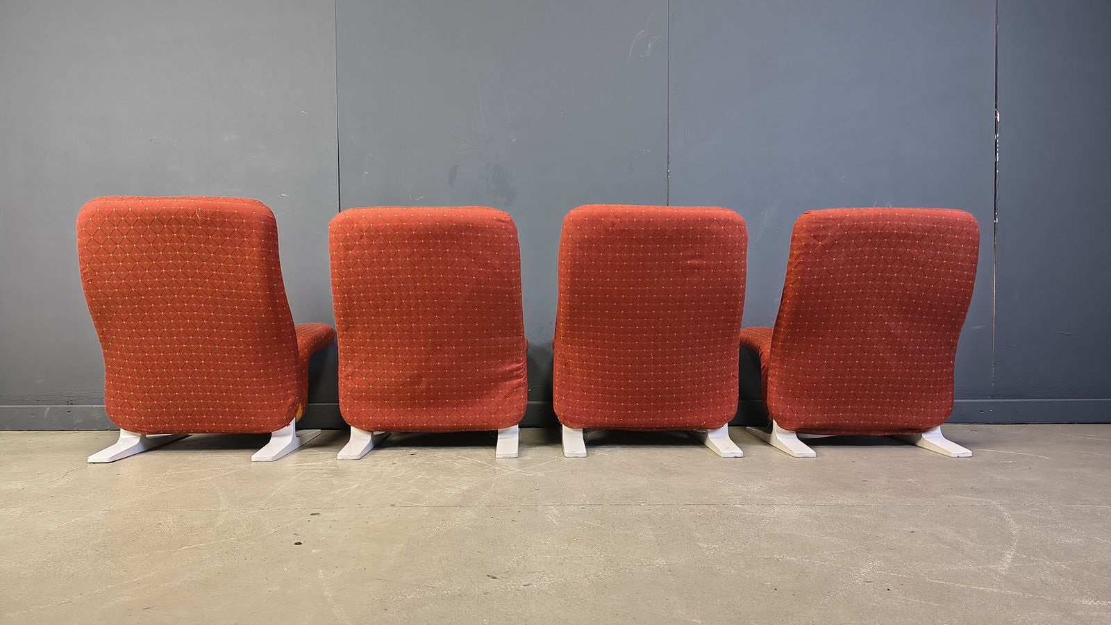 Pierre Paulin Concorde Chairs, Set Of 4, 1960s photo vintage