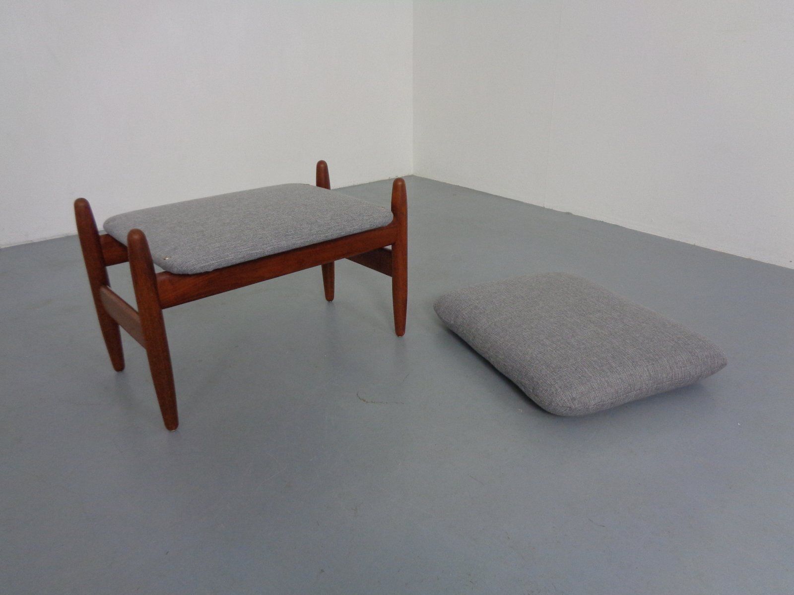 Teak Stool Or Ottoman By Hans Olsen For Frem Røjle, Denmark, 1960s photo vintage
