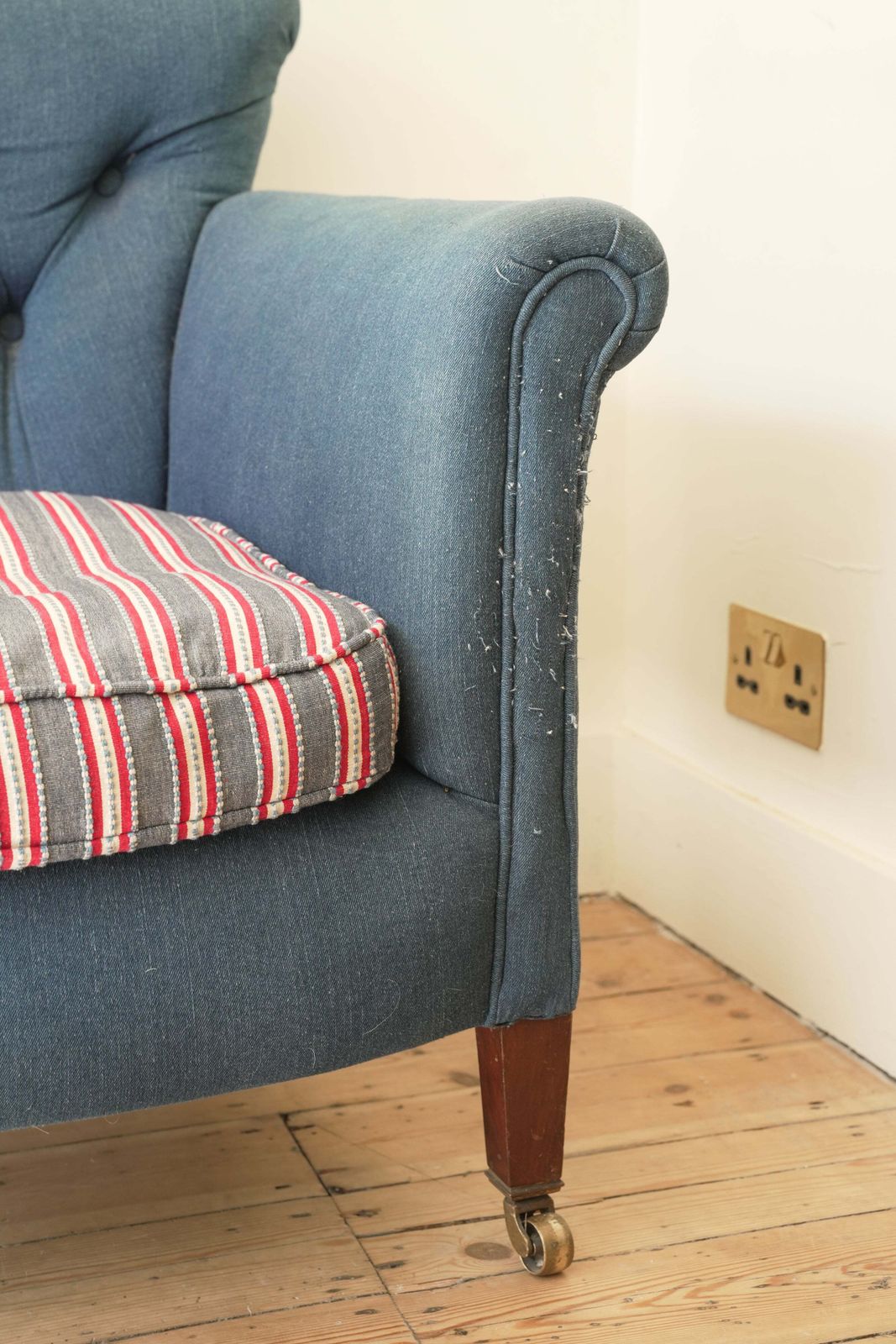 Woodstock Style Armchair, 1910s photo Furniture