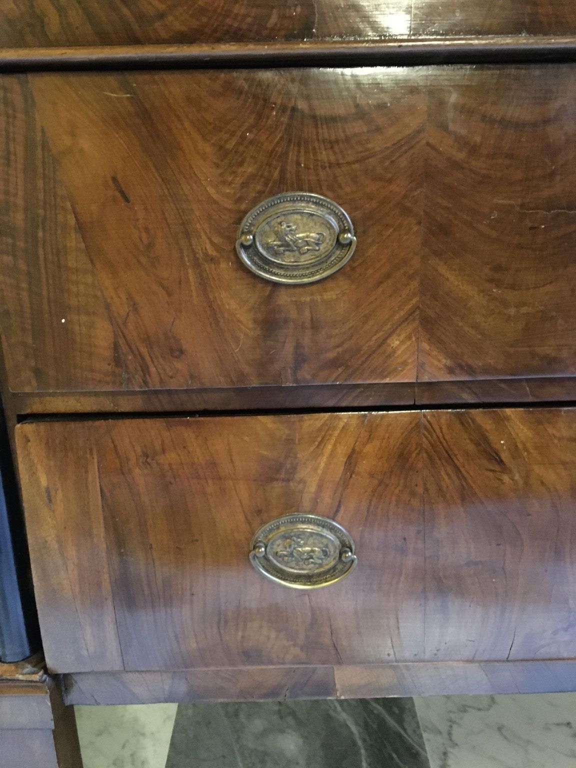 Commode Empire en noyer avec poignées en bronze, Italie, XVIIIe siècle photo buy