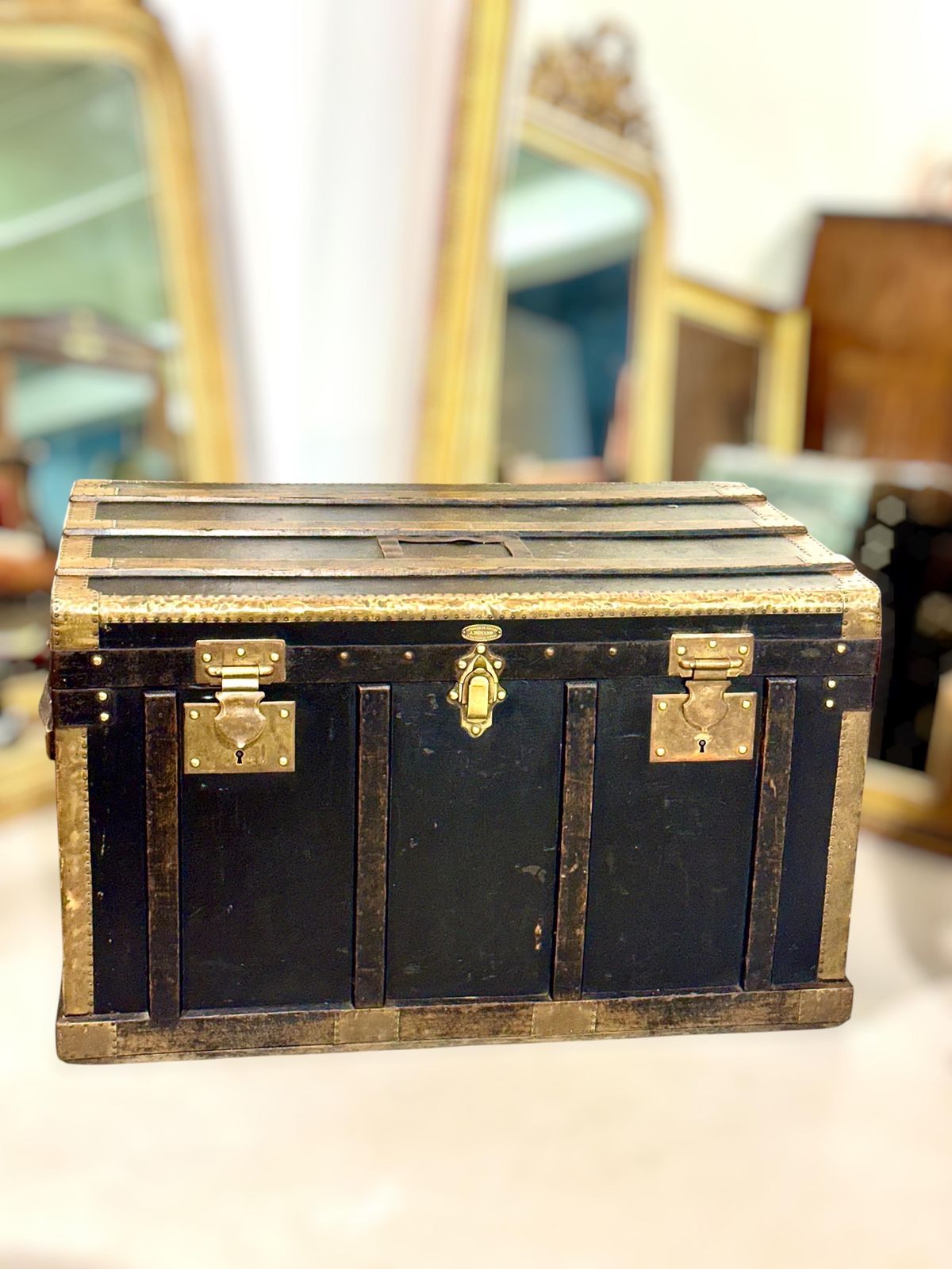 1842.0 Black Canvas And Brass Flat Travel Trunk, Belle époque France Circa 1912 photo