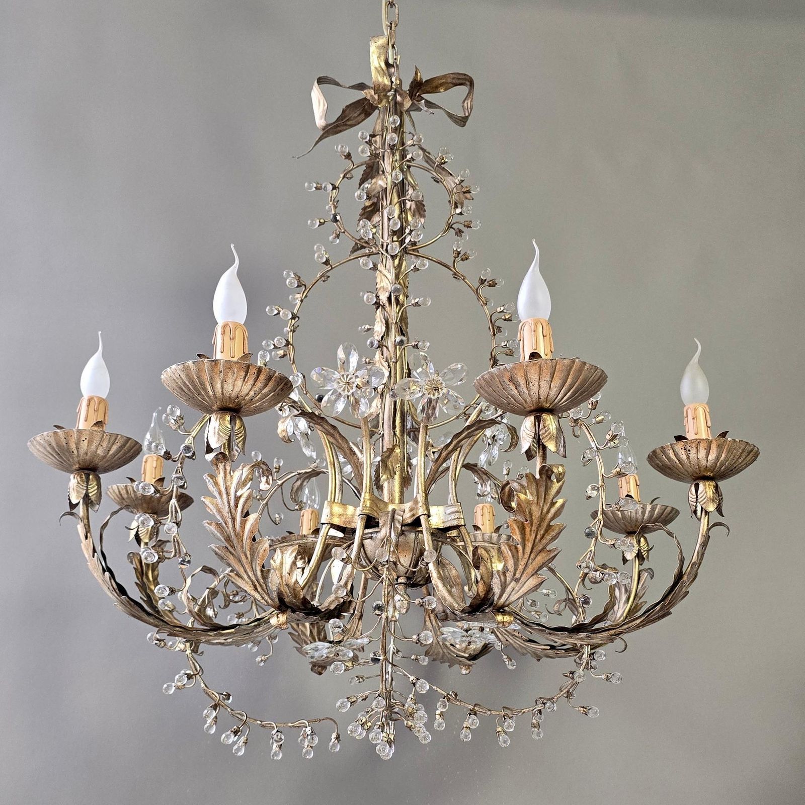 photo vintage Large Mechini Florence Gilt Iron And Crystal Floral Chandelier, Italy