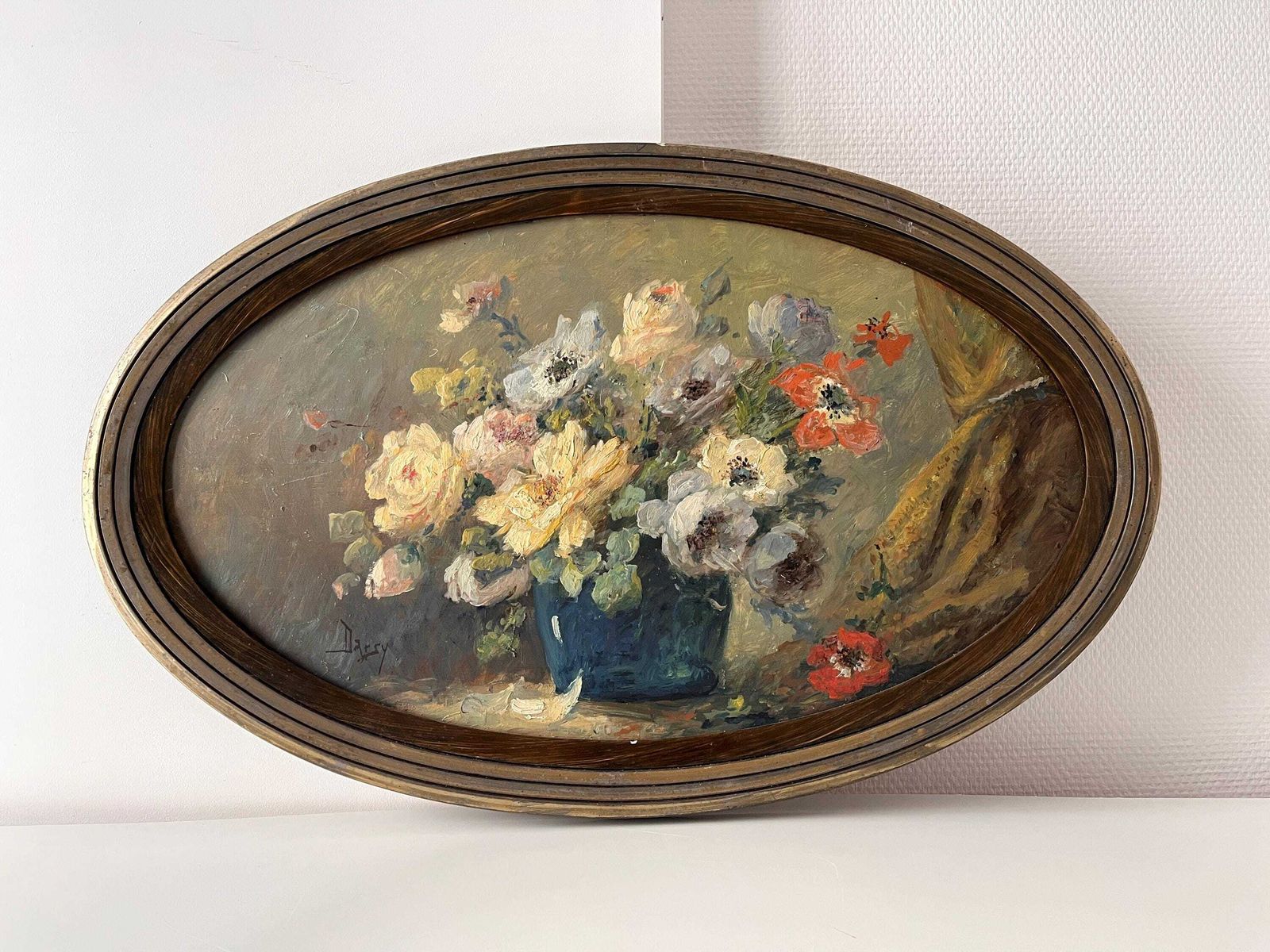 Original 1930s Art Deco Still Life In Oil On Panel "Roses And Poppies", Oval Wooden Frame, French Antique Still Life Painting photo furniture