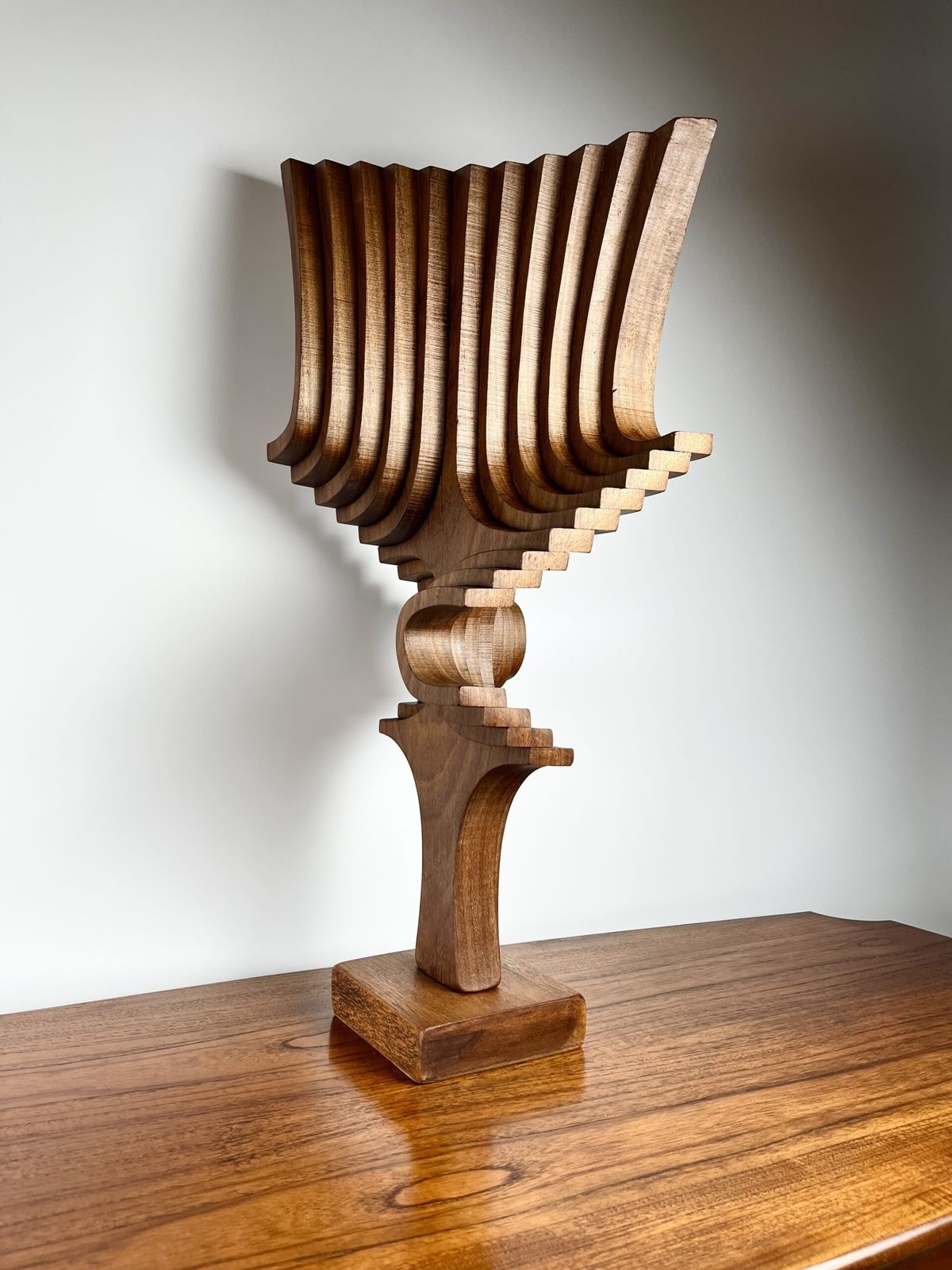 Brian Willsher (1930 2010) Large And Exceptional Mahogany Sculpture, Signed & Dated 1981 photo Art
