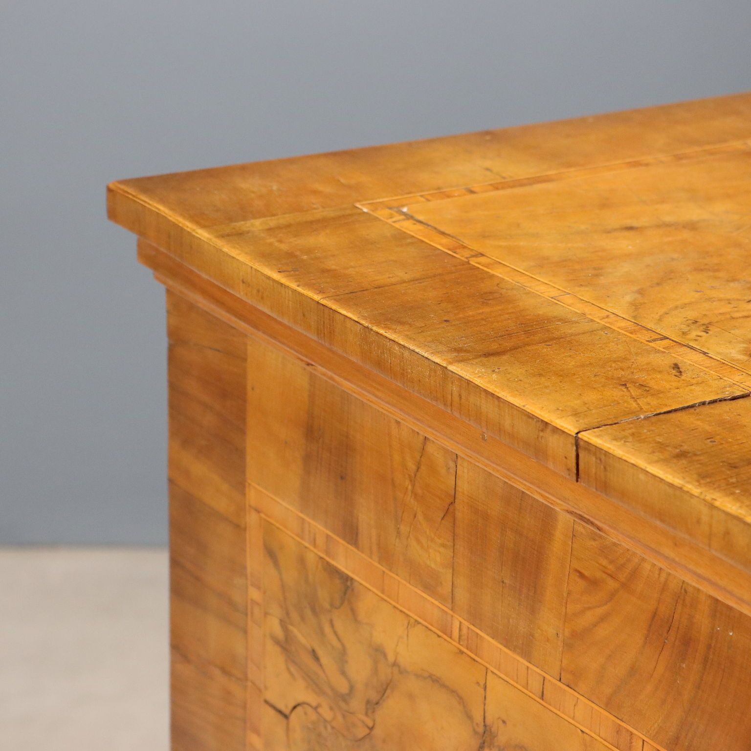 Antique Chest Of Drawers Walnut Burl Italy XVIII Century photo Furniture