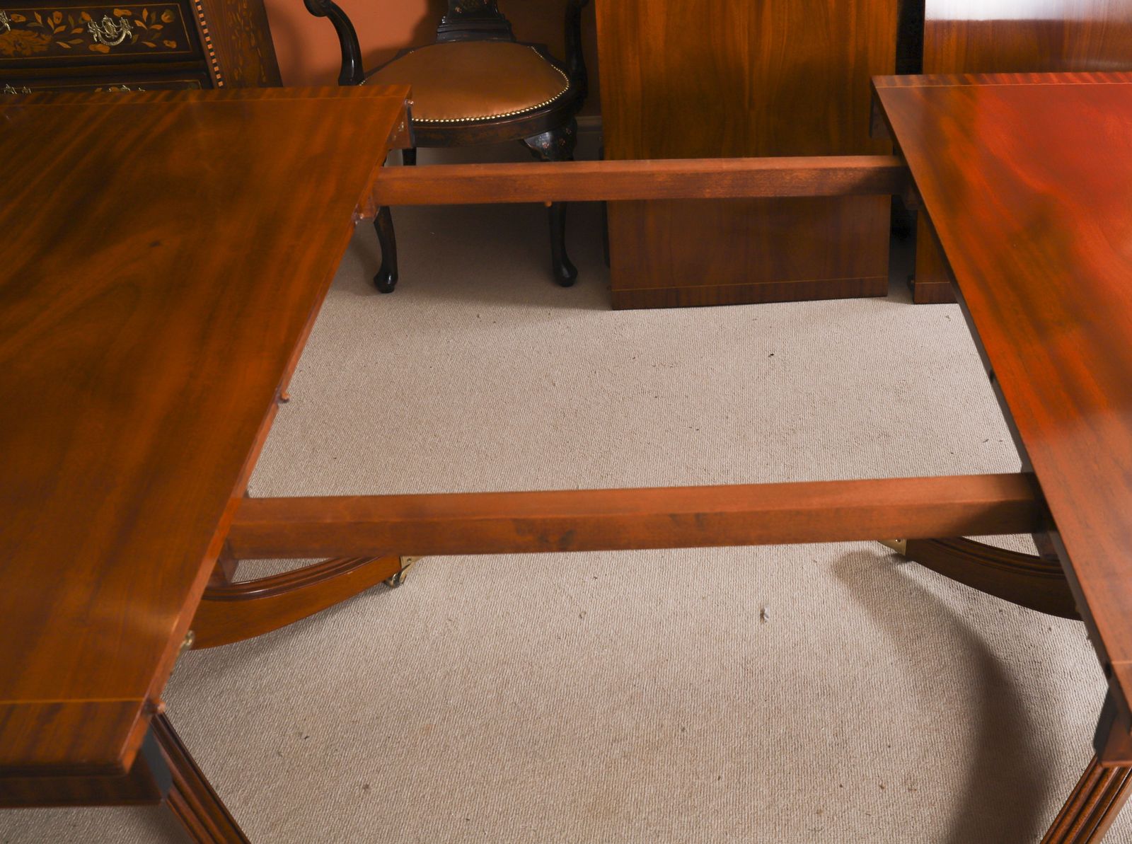photo vinterior Vintage Regency Revival Flame Mahogany Dining Table Set Mid 20th C