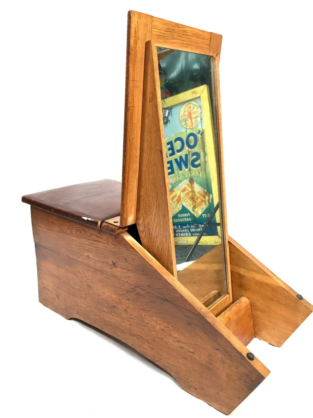 photo furniture Antique Wooden Oak 1930s Shoe Shine / Shop Used Try On Seat / Box With Mirror.