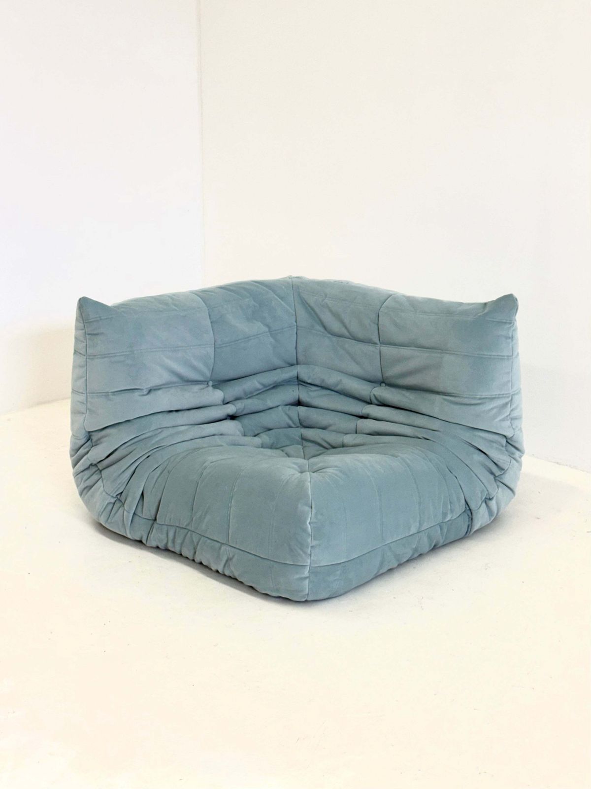 Ligne Roset Togo Corner Element 1 Seater In Light Blue photo vinterior