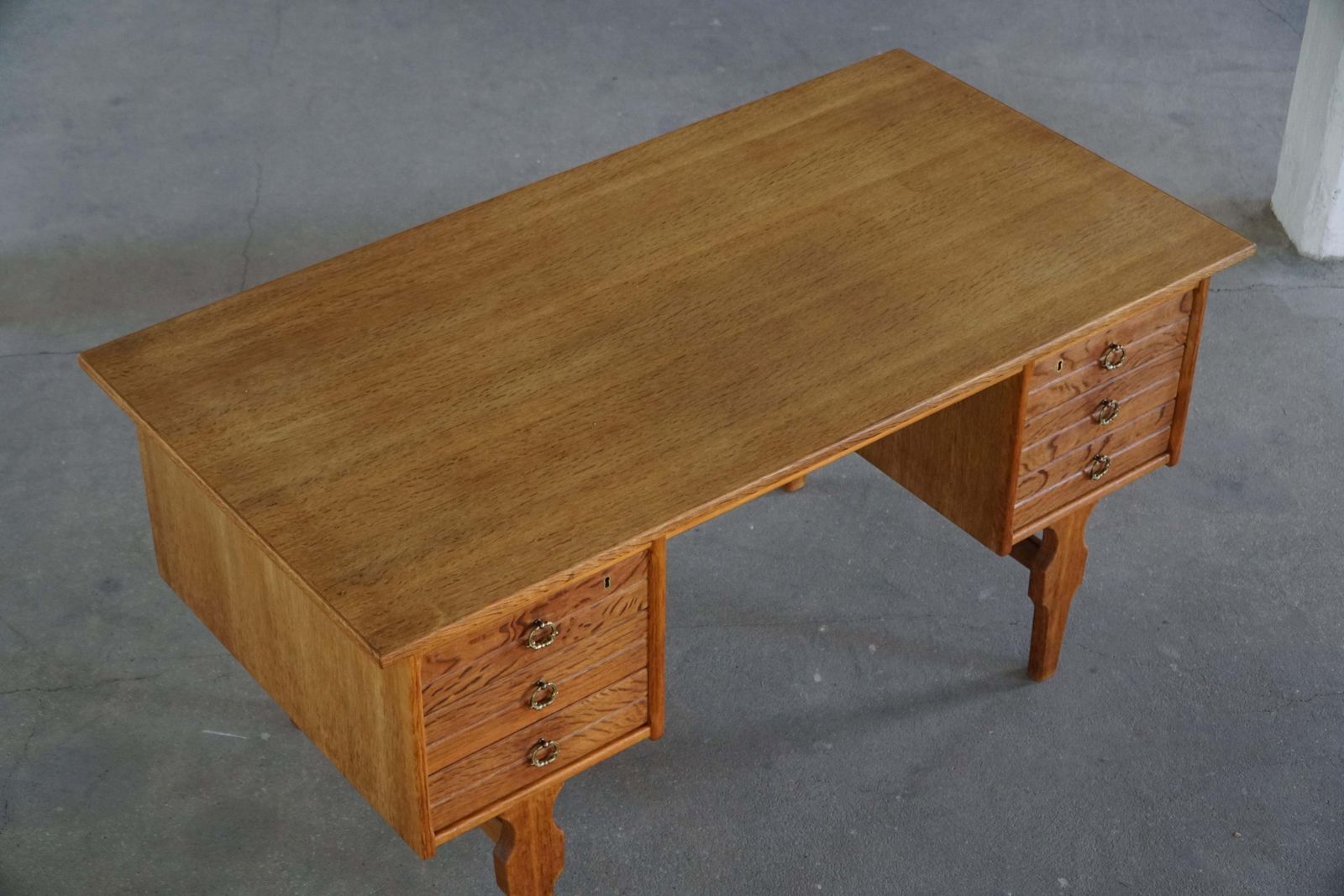 Freestanding Desk In Oak By Henning Kjærnulf, Danish Mid Century Modern, 1950s photo vinterior