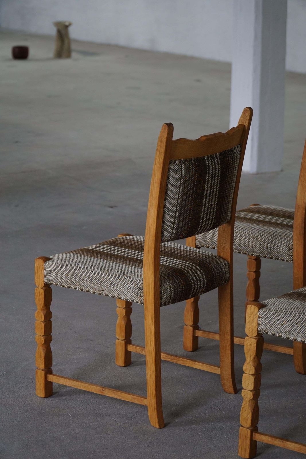 photo furniture Danish Mid Century Modern, Set Of 8 Dining Chairs In Oak & Wool, 1960s