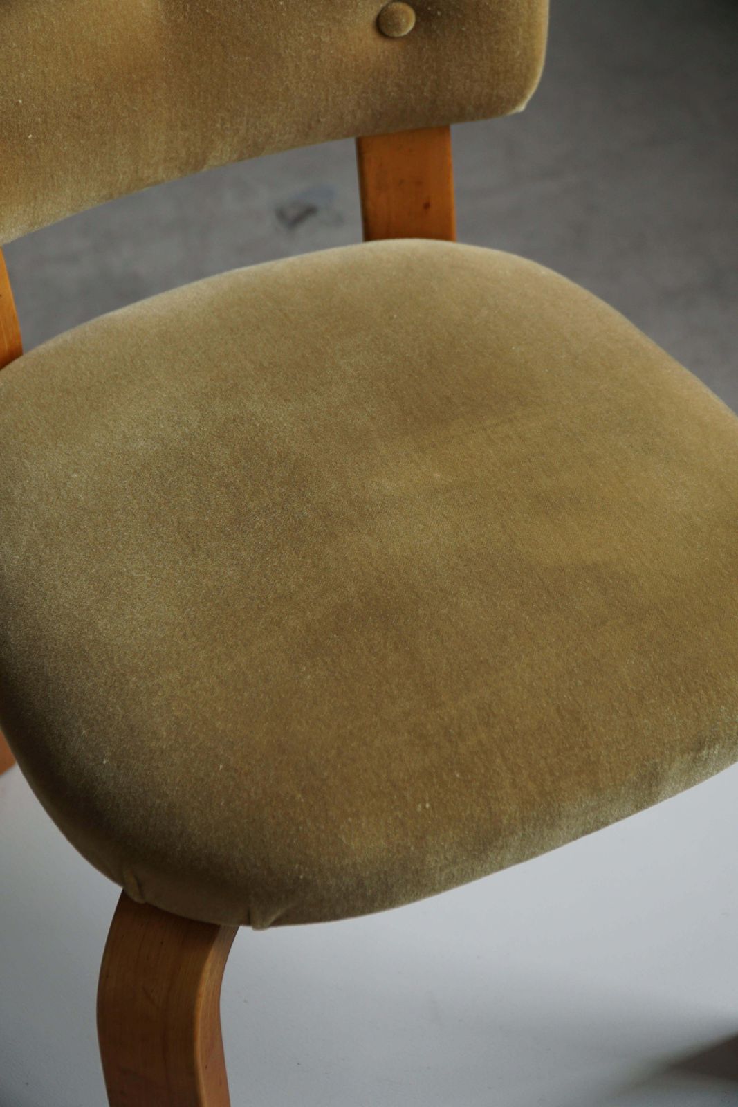 Set Of 7 Dining Chairs, Model 62 By Alvar Aalto For O.Y., Mid 20th Century photo vintage