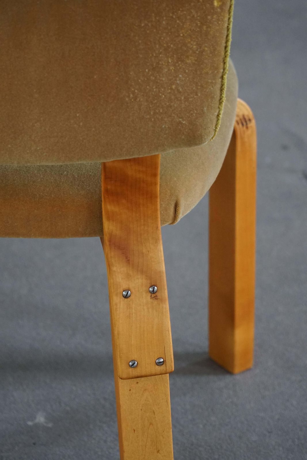 photo vintage Set Of 7 Dining Chairs, Model 62 By Alvar Aalto For O.Y., Mid 20th Century