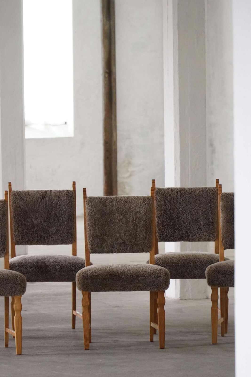 photo vinterior Set Of 6 Dining Chairs, Oak & Lambswool, Henning Kjærnulf, Danish Modern, 1950s