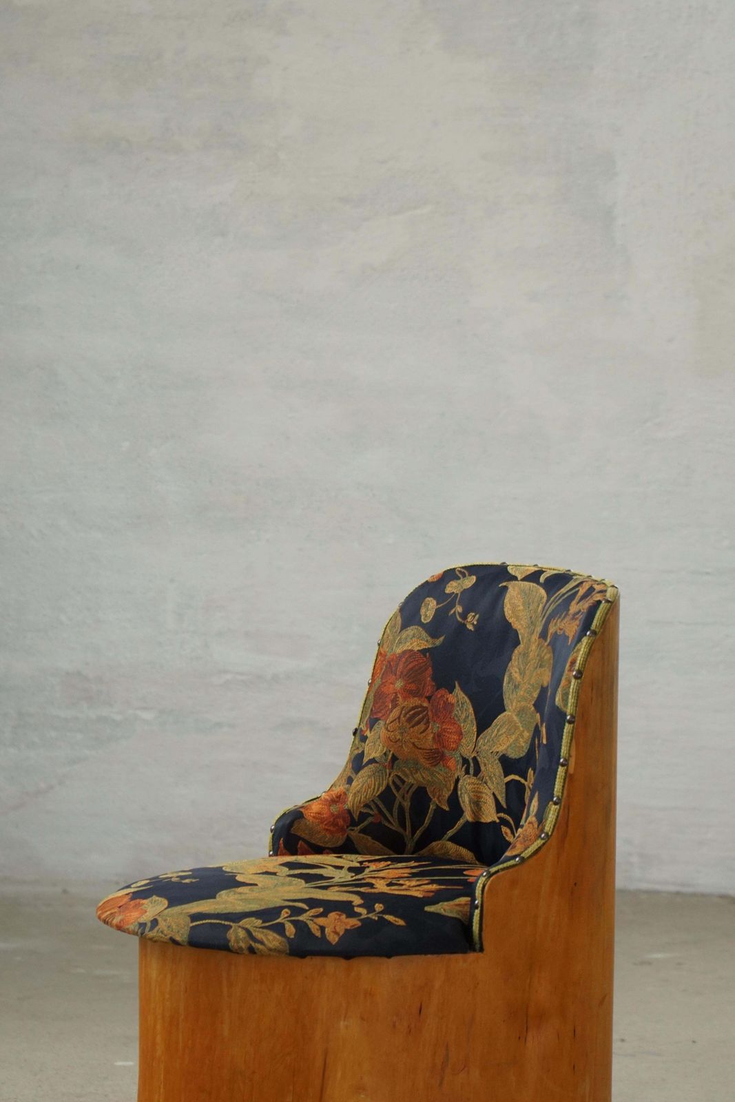 Swedish Stump Chair / “Kubstol” In Pine & Floral Upholstery, Mid 20th Century photo vinterior