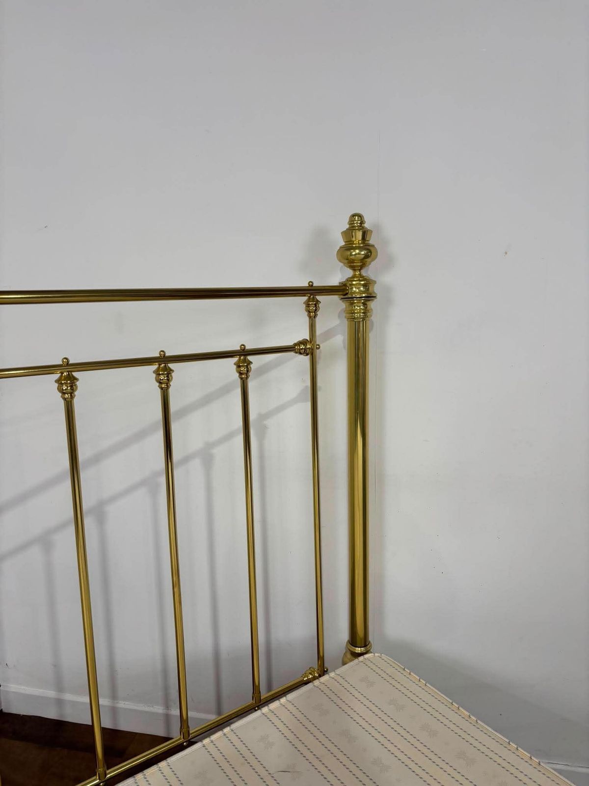 photo buy Victorian Style Brass Super King Size Bed Frame