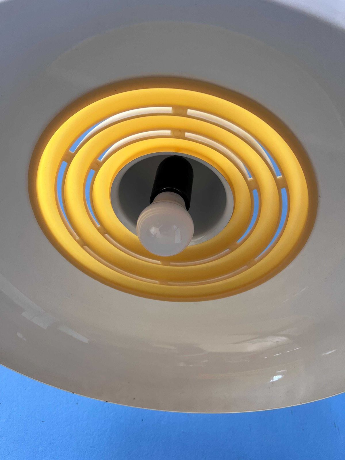 photo for sale Mid-Century Beige UFO Hanglamp van Knud Christensen