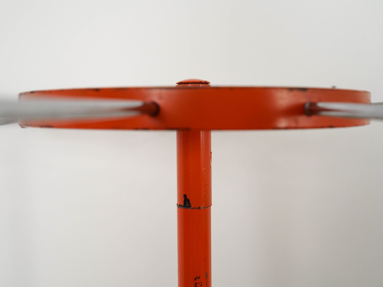 Draaibaar kledingrek op wieltjes, Deens design, jaren 1970, gemaakt in Denemarken photo vinterior