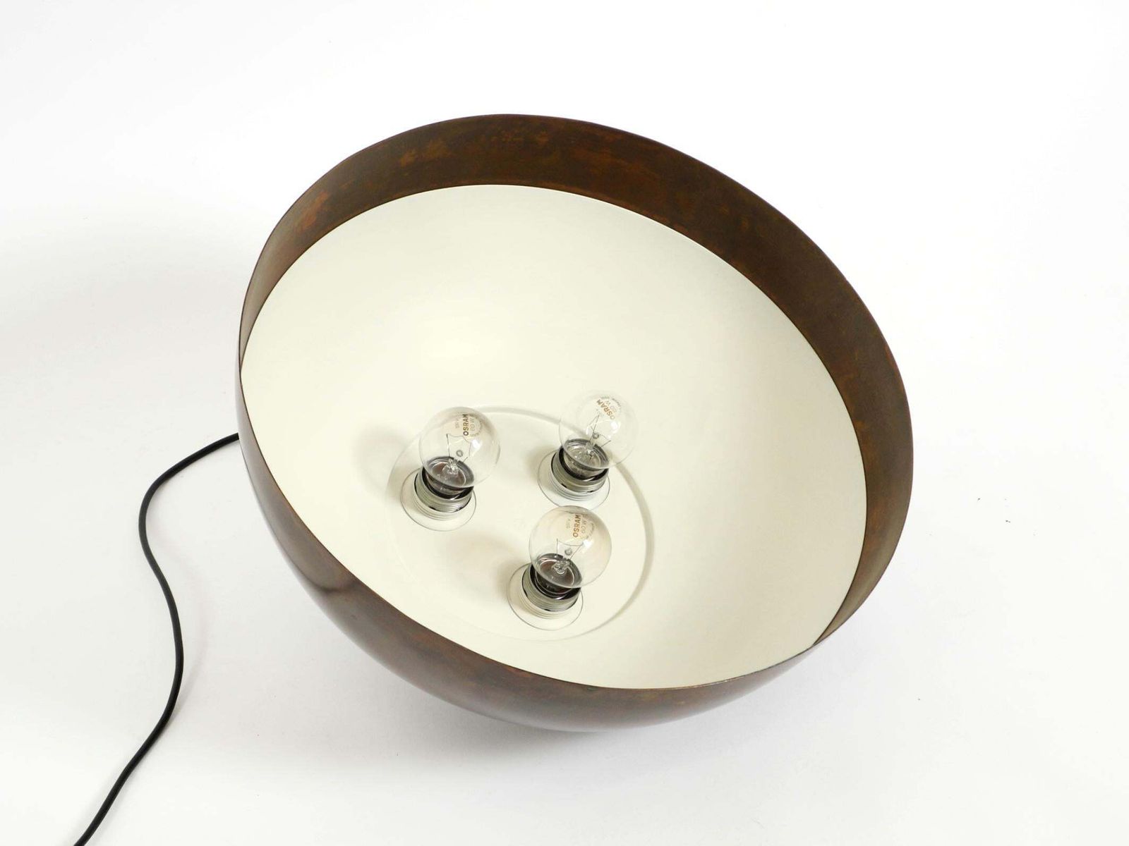 photo buy Grote Space Age hanglamp uit de jaren 1960 met koperen kap – Beisl Leuchten