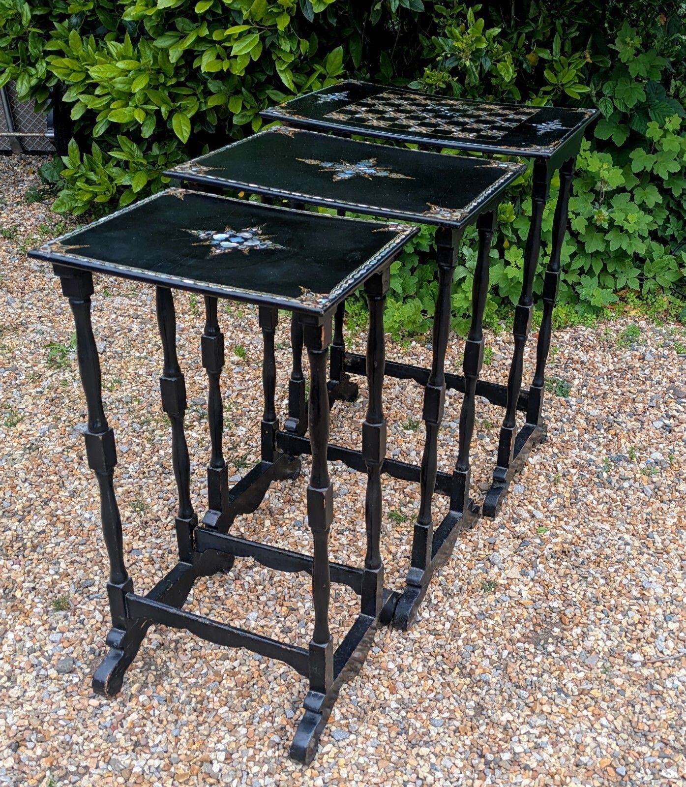 Nest Of Three Lacquer Tables Mother Of Pearl photo Furniture