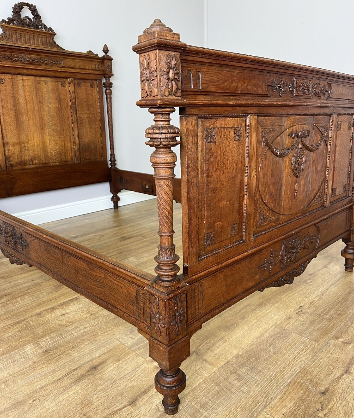 Bed Antique French Style Oak Double Bed Frame Carved Headboard Lot 6151 photo vinterior