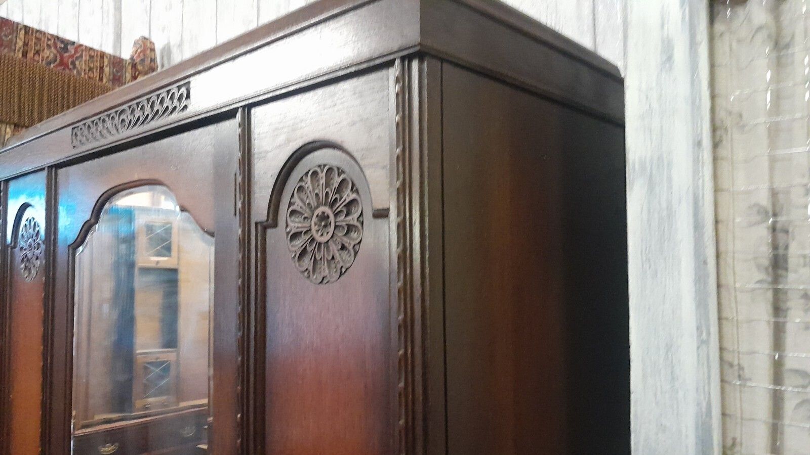 293.0 Antique Solid Carved Oak Single Mirror Door Freestanding Wardrobe With Drawer photo