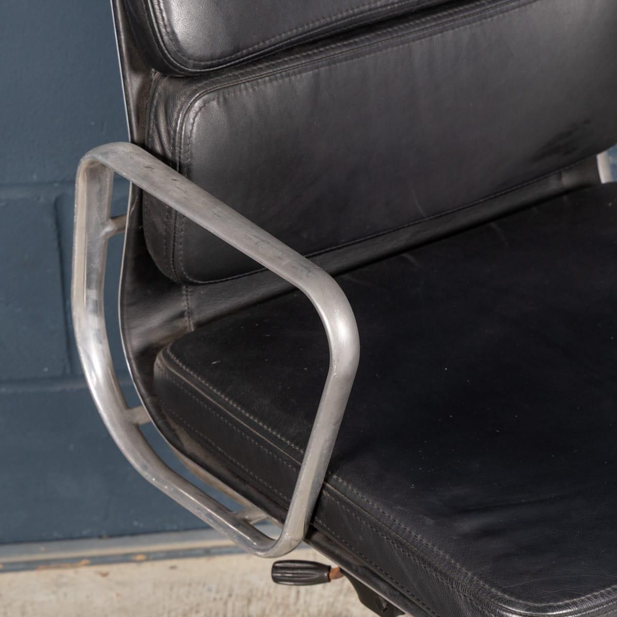 Furniture Vintage 20thc Ea217 Chair In Black Leather By Charles & Ray Eames For Icf photo