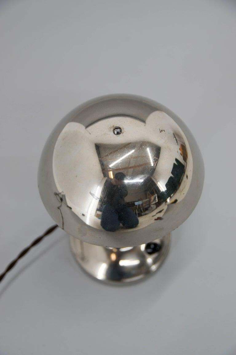 Art Deco Vernikkeld Klein Tafellampje met Verstelbare Koepelkap, jaren 1930 photo 386.0