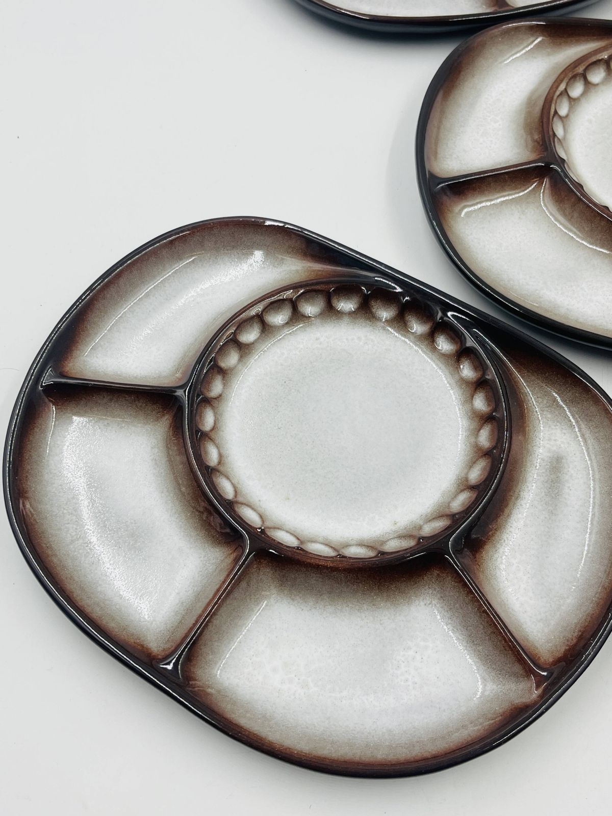 Woonaccessoires Set van 5 vakjesborden door Steuler, toegeschreven aan Cari Zalloni. photo