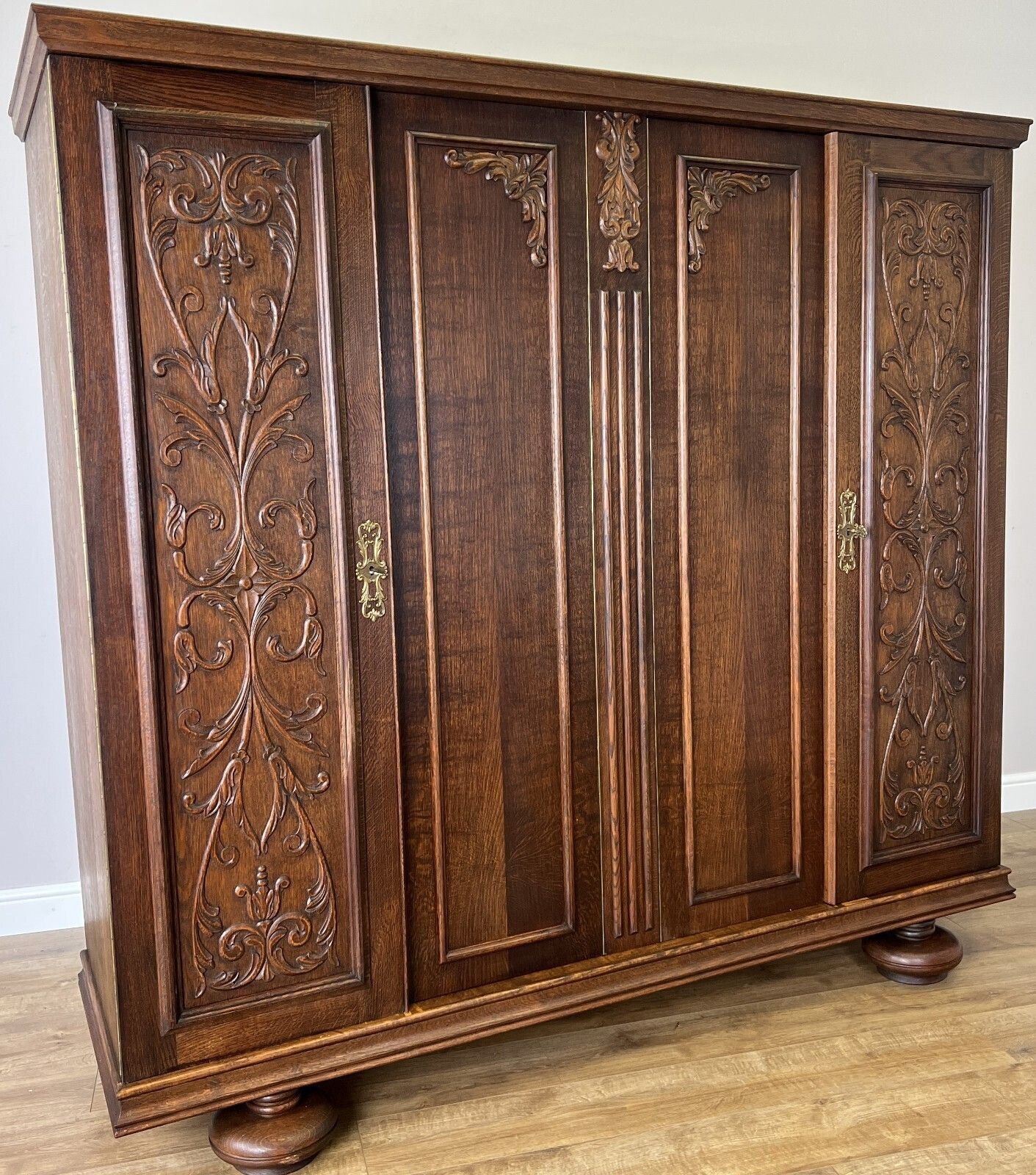 Wardrobe Vintage French Style Four Door Carved Armoire Cabinet Lot 6145