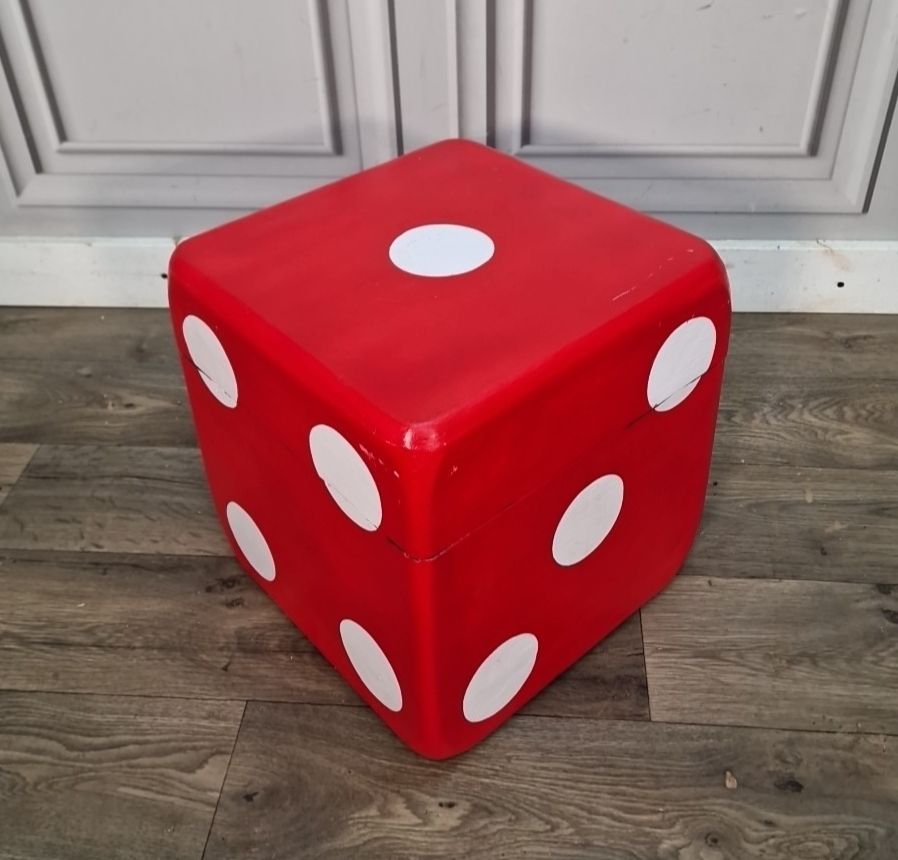 Vintage Dice Table Storage Box   Wooden Side Red Cube Seat Stool   Novelty Retro photo furniture